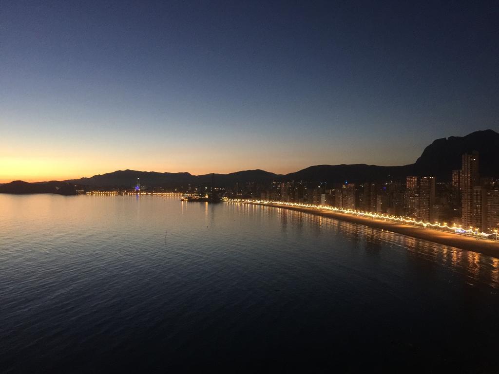 Apartment Alcalde Manuel Catalan Chana Benidorm Bagian luar foto