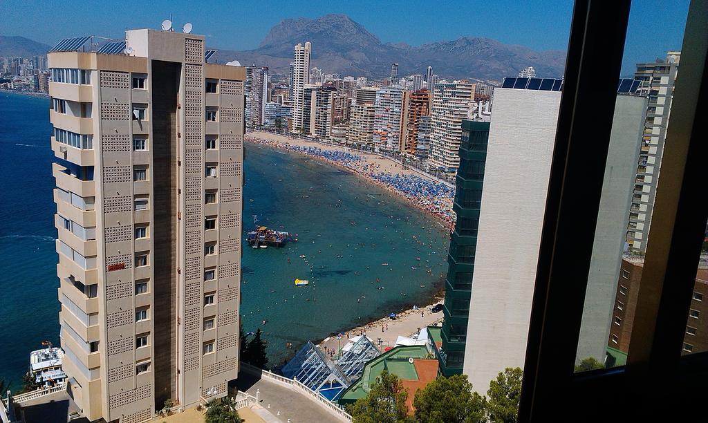 Apartment Alcalde Manuel Catalan Chana Benidorm Ruang foto