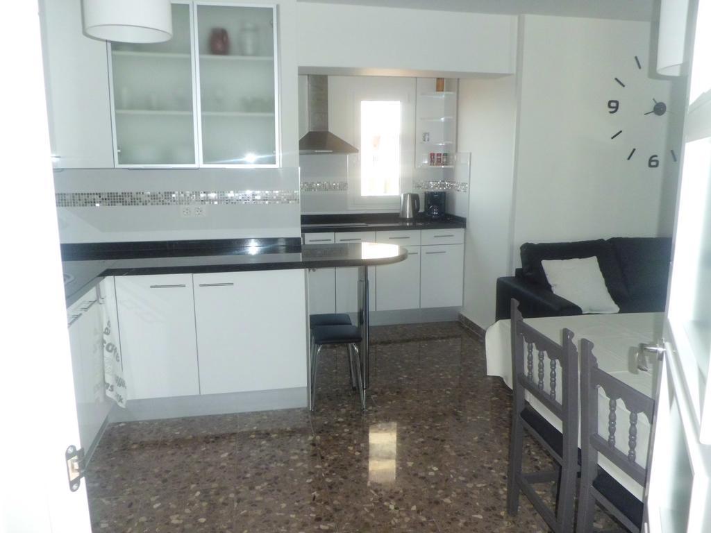 Apartment Alcalde Manuel Catalan Chana Benidorm Ruang foto